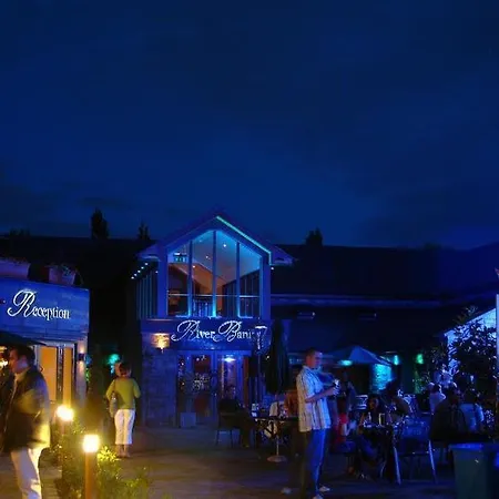 Court Yard Hotel 4*