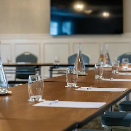 Ξενοδοχείο Court Yard