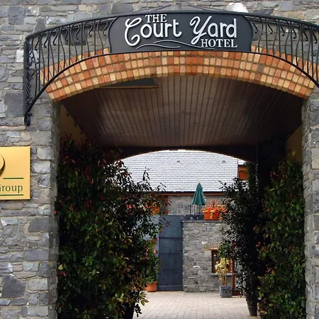 Ξενοδοχείο Court Yard 4*