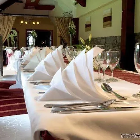 Court Yard Hotel 4*