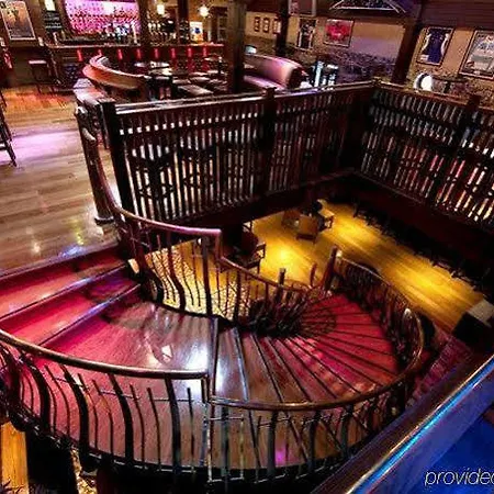 Court Yard Hotel